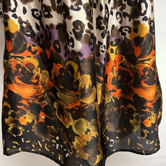 Beautiful top animal & floral print - Picture 4 of 11